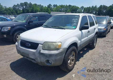 2005 Ford Escape Xlt from USA, damaged, VIN 1FMYU93195KA56736